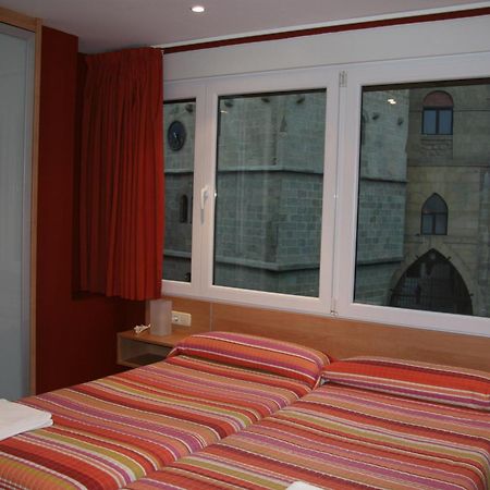 Ekia Pentsioa Hotel Zarautz Exterior foto