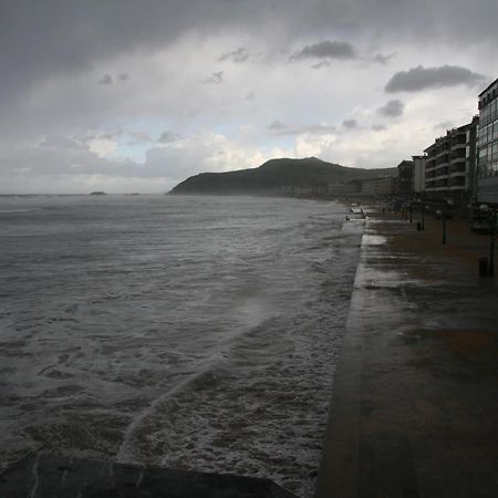 Ekia Pentsioa Hotel Zarautz Exterior foto