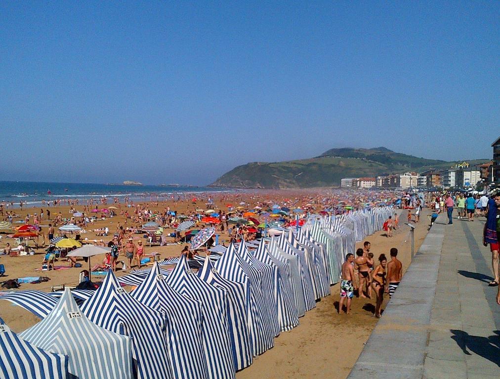 Ekia Pentsioa Hotel Zarautz Exterior foto