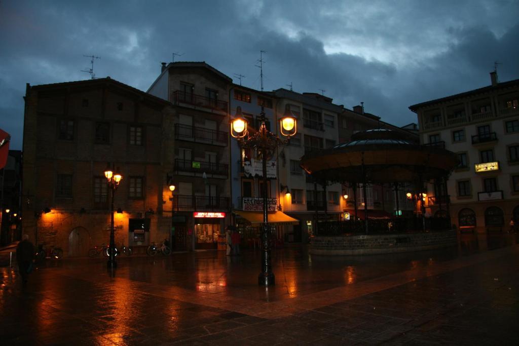 Ekia Pentsioa Hotel Zarautz Exterior foto