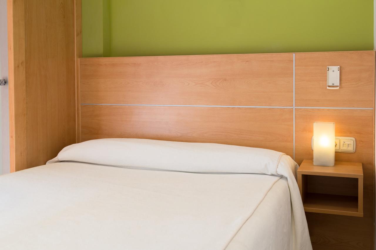 Ekia Pentsioa Hotel Zarautz Exterior foto